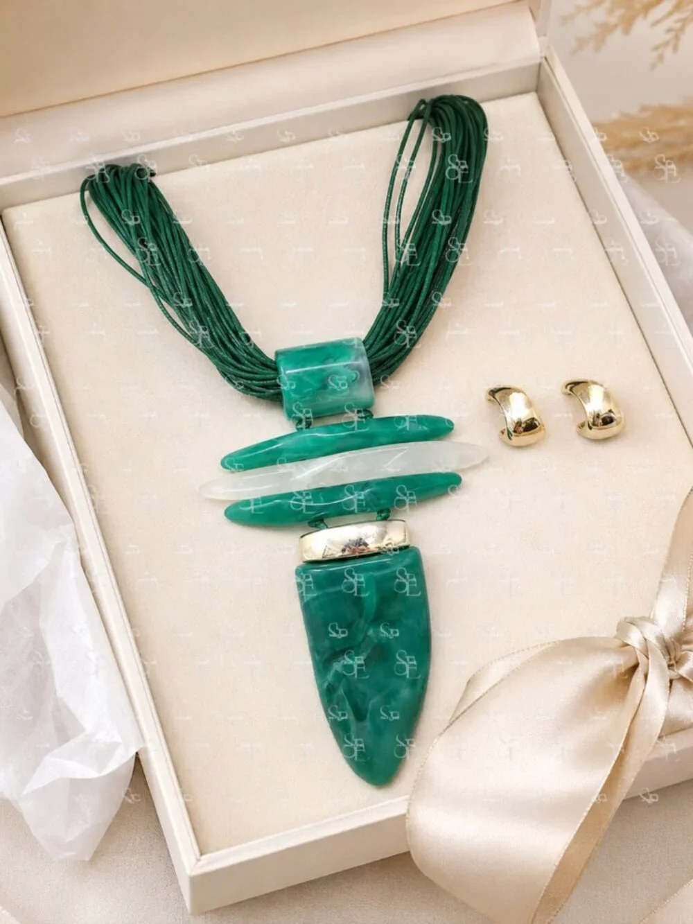 Bold Sculptural Cord Necklace Set With Earrings - Picture 8 of 8